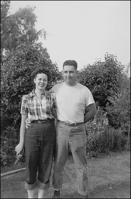 1948: Mom & Dad. Photo.