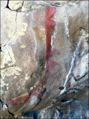 Sheepy Ridge Rock Writings. Photo.