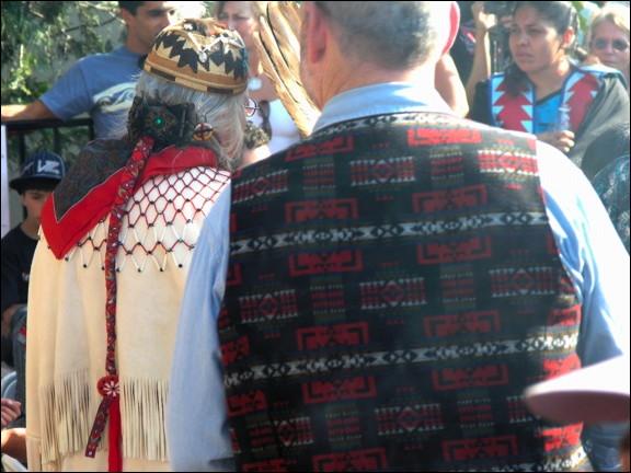 Eme'tek!iyikíkh (We Are Here). Photo.